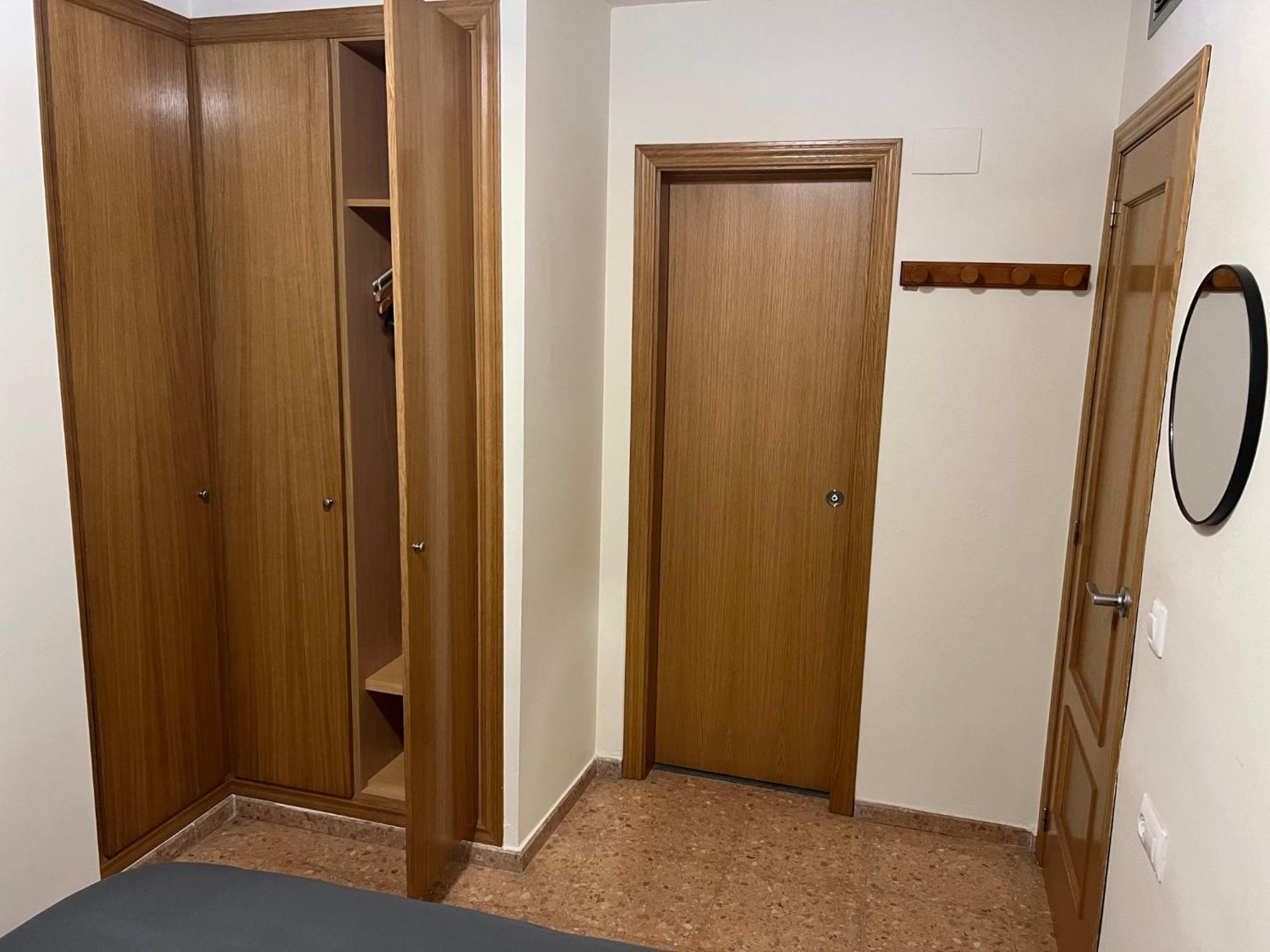 バレンシアHabitacion Doble Con Bano Privadoアパートメント エクステリア 写真